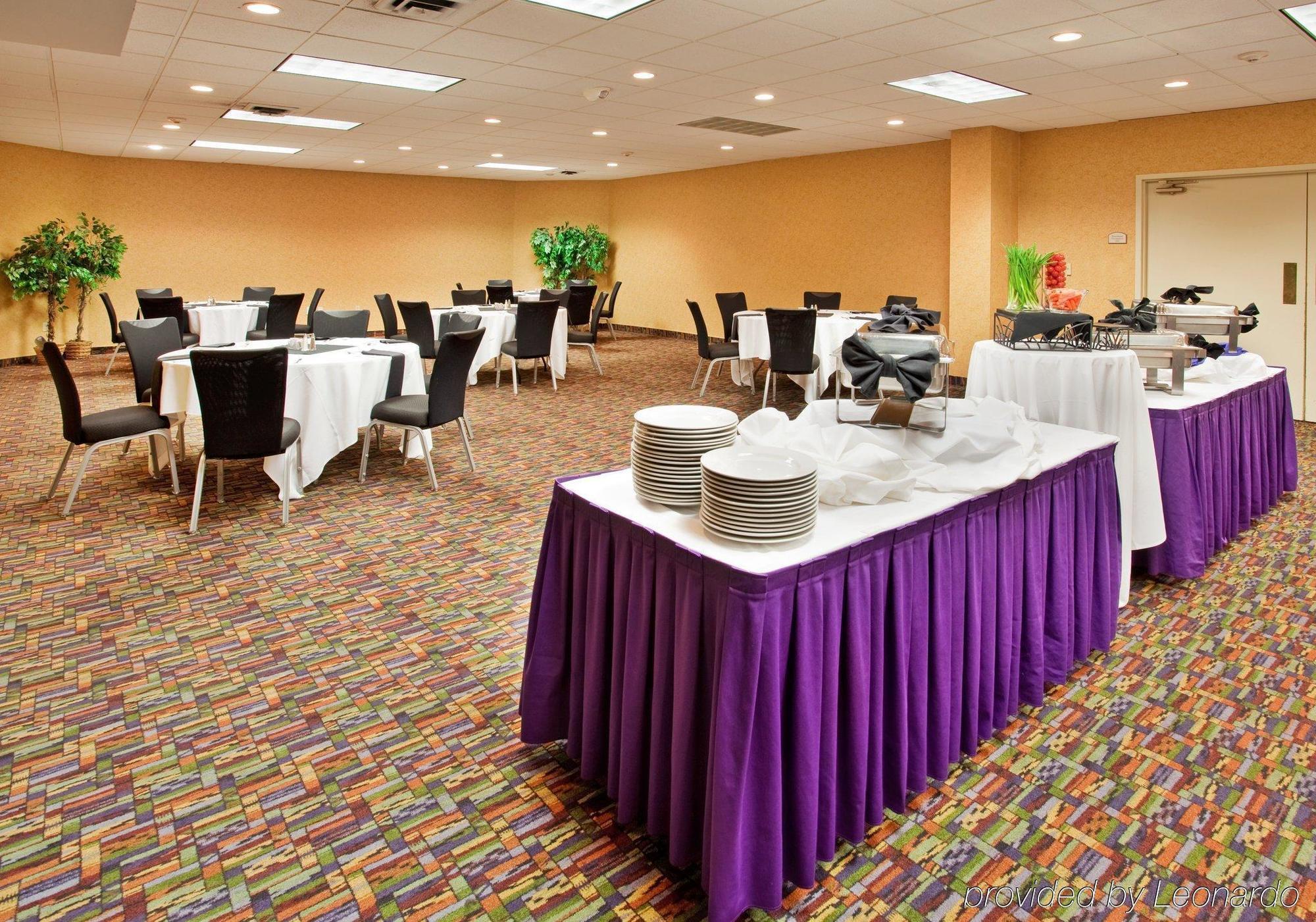 Holiday Inn At The Campus By Ihg Manhattan Instalações foto